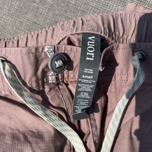 Vuori Rip Stop Pants like new!! - Picture 3 of 4